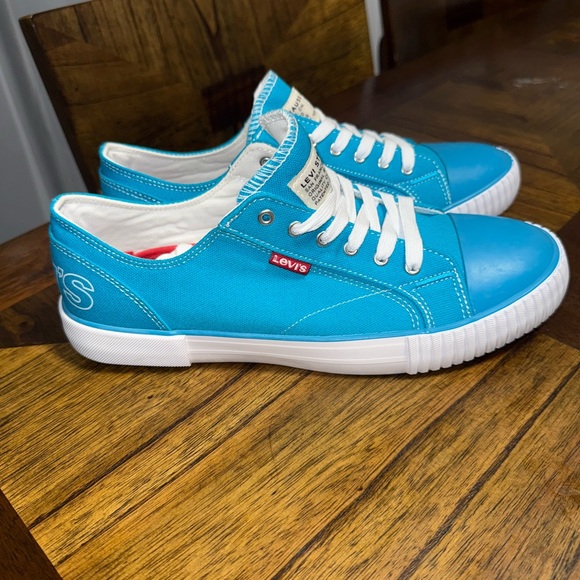 NWT Levi Strauss Blue Sneakers SIZE 8.5 - Picture 1 of 5
